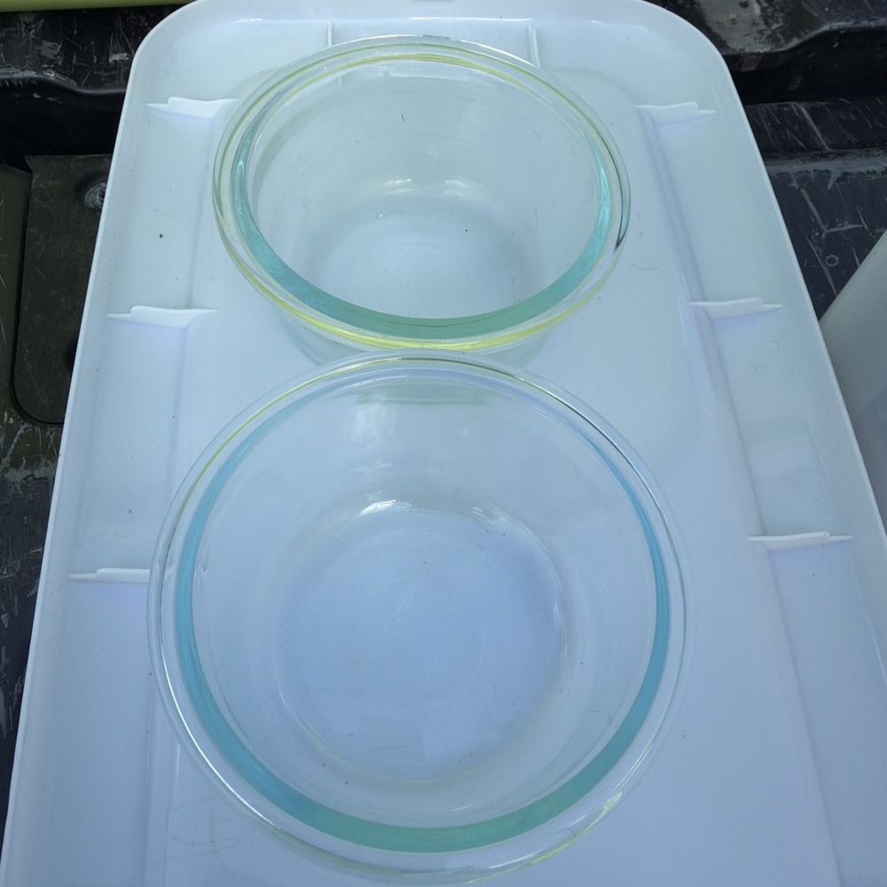 2 Small Pyrex Round 4" Glass Cup Container Bowl.‎